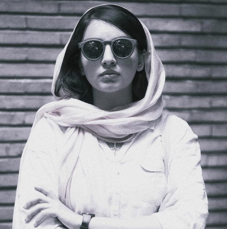In the Middle | Solo Exhibition by Ayda Roozbayani